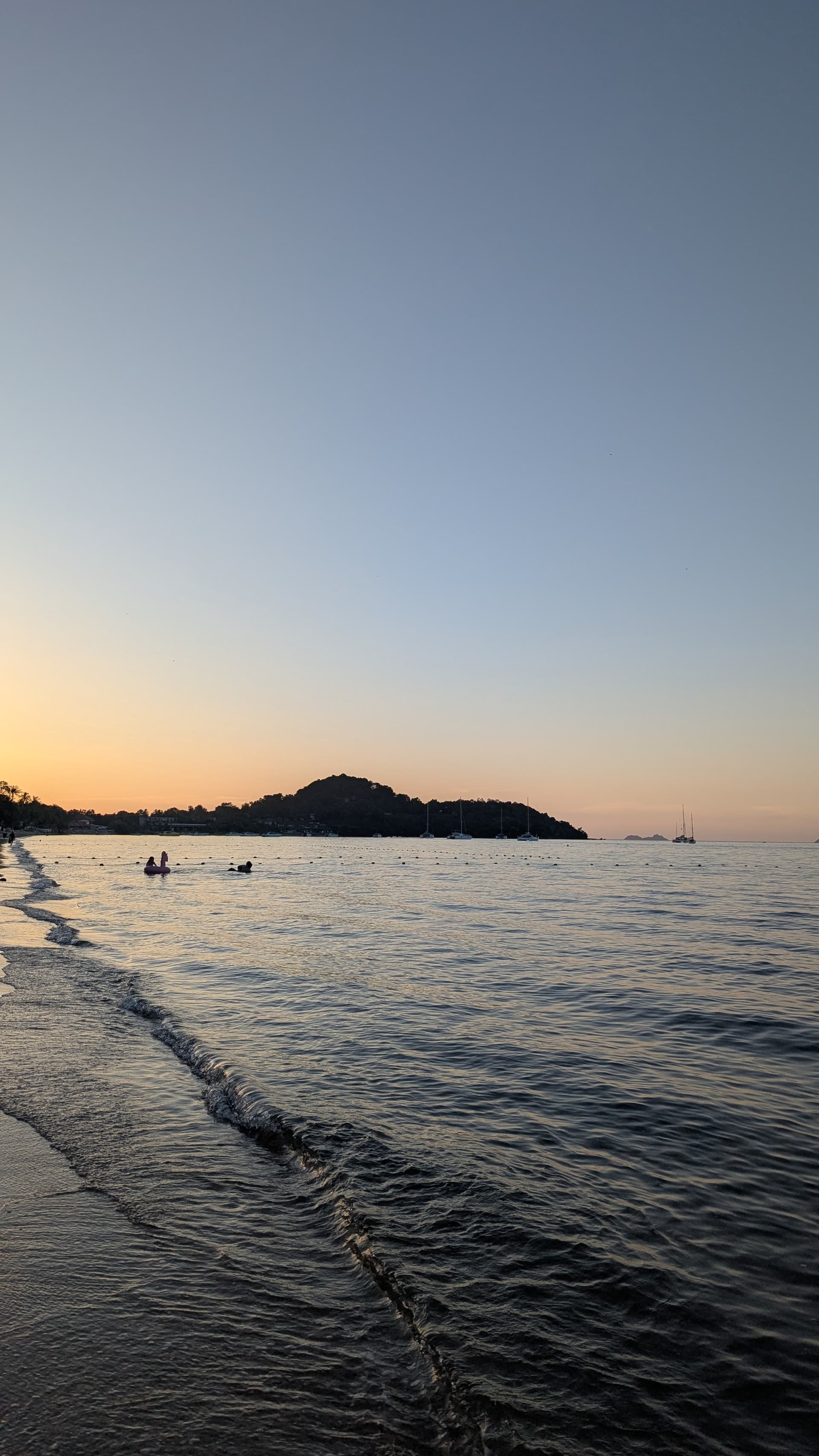 Google Pixel 7 — 7mm • ƒ/1.9 • 1/1217 • ISO 47