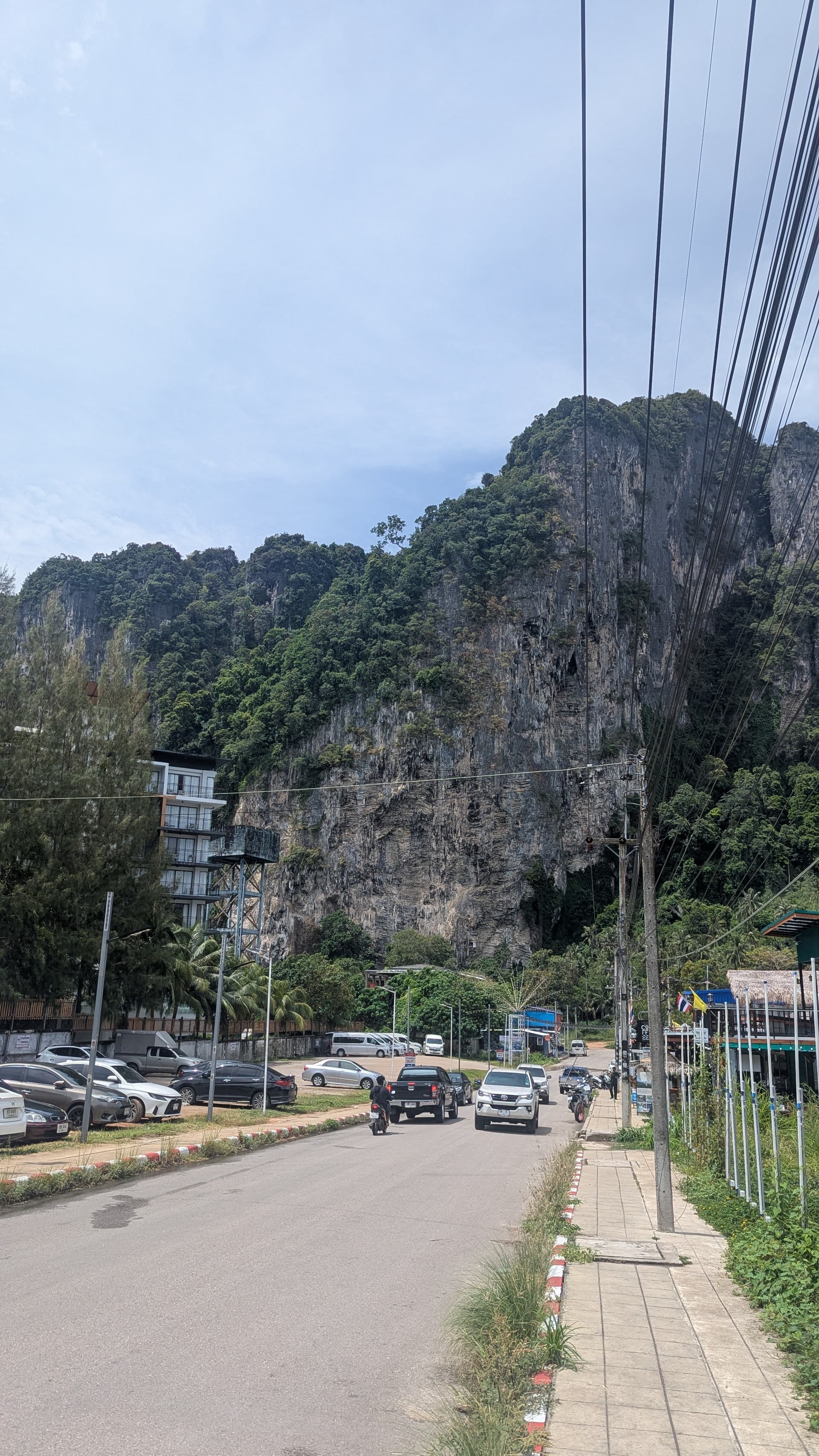 Google Pixel 7 — 7mm • ƒ/1.9 • 1/2262 • ISO 45