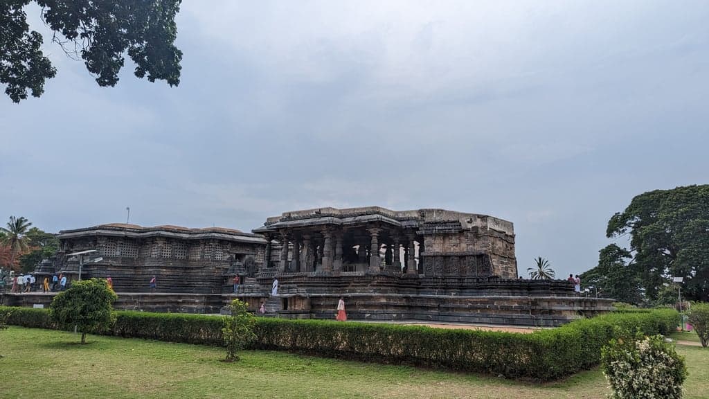 Hoysaleswara Temple Halebidu - A visual journey