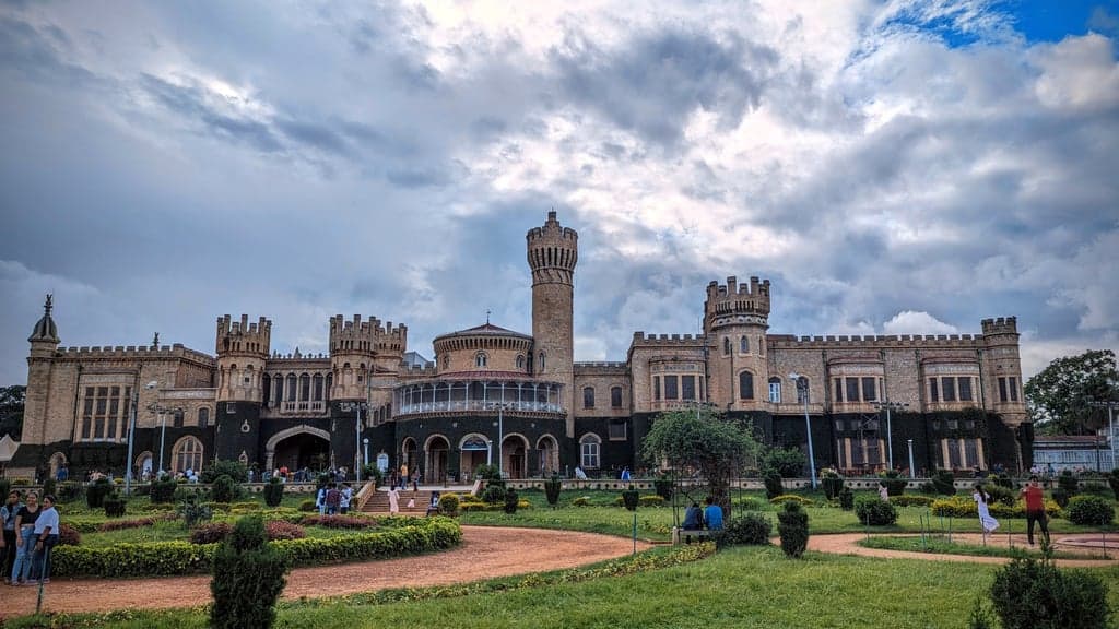 Google Pixel 7 — 7mm • ƒ/1.9 • 1/3906 • ISO 46