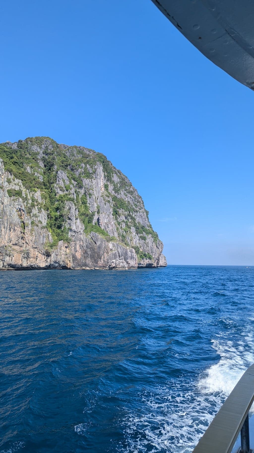 Google Pixel 7 — 7mm • ƒ/1.9 • 1/1414 • ISO 46