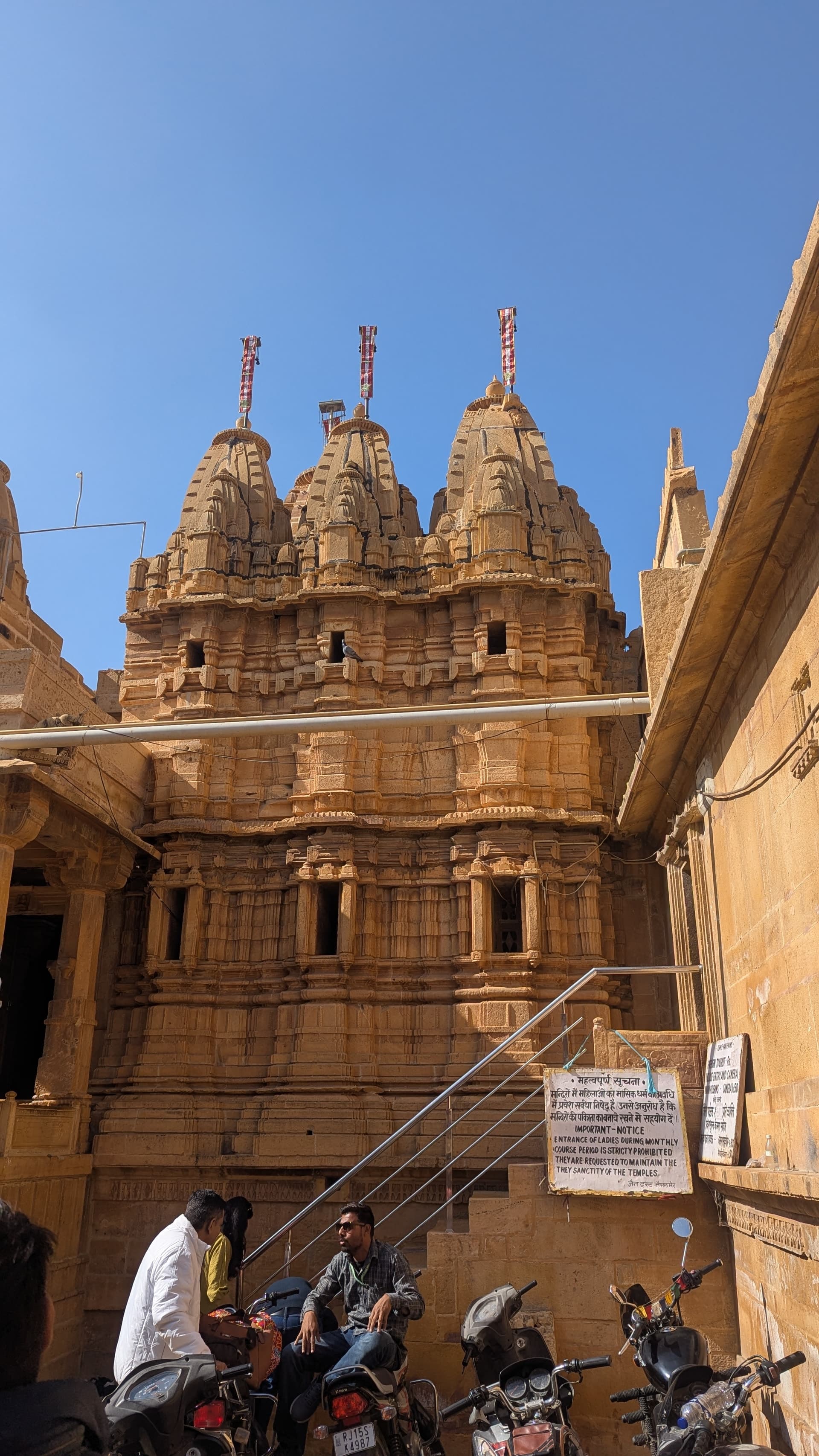 Google Pixel 7 — 7mm • ƒ/1.9 • 1/2513 • ISO 44