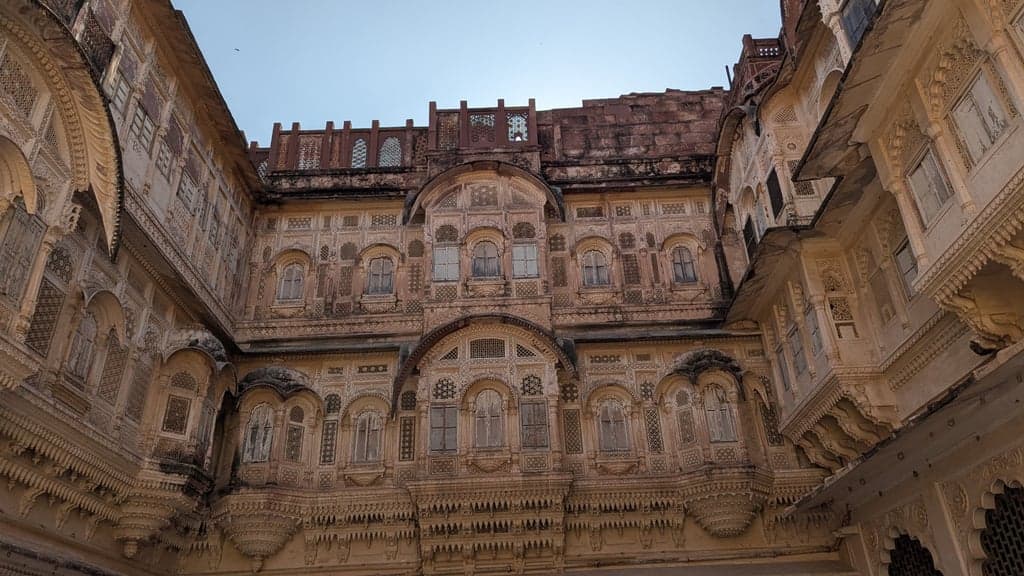 Google Pixel 7 — 7mm • ƒ/1.9 • 1/4348 • ISO 49