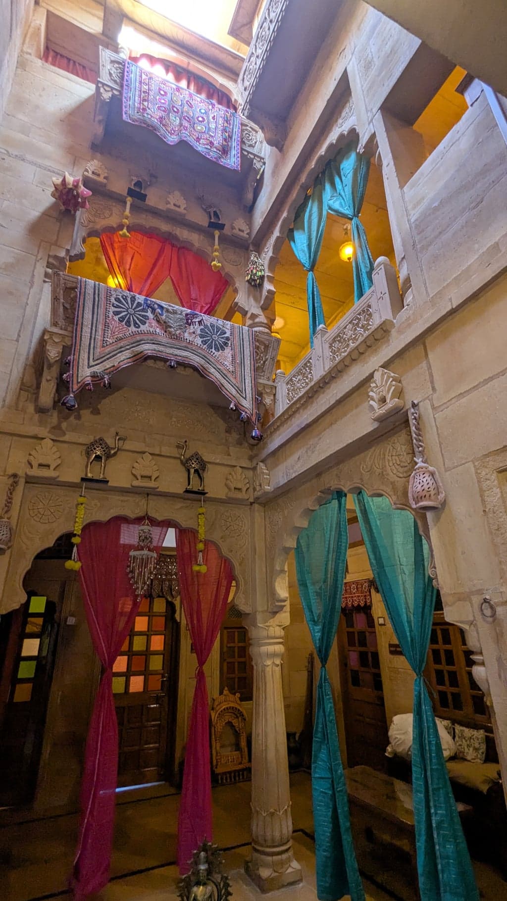 Google Pixel 7 — 2mm • ƒ/2.2 • 1/25 • ISO 209