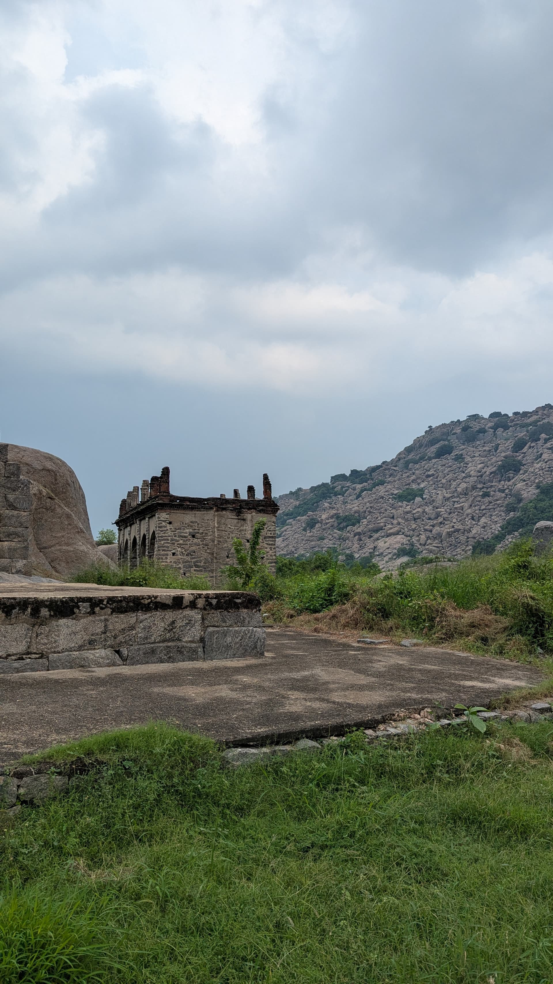 Google Pixel 7 β 7mm β’ Ζ/1.9 β’ 1/2899 β’ ISO 53