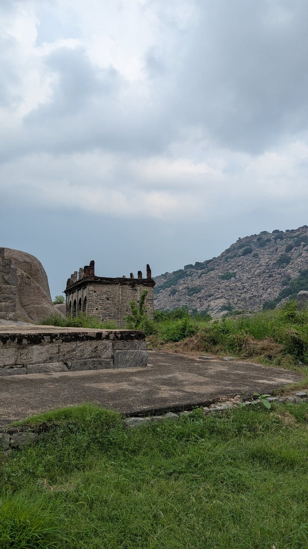 Google Pixel 7 β 7mm β’ Ζ/1.9 β’ 1/2899 β’ ISO 53