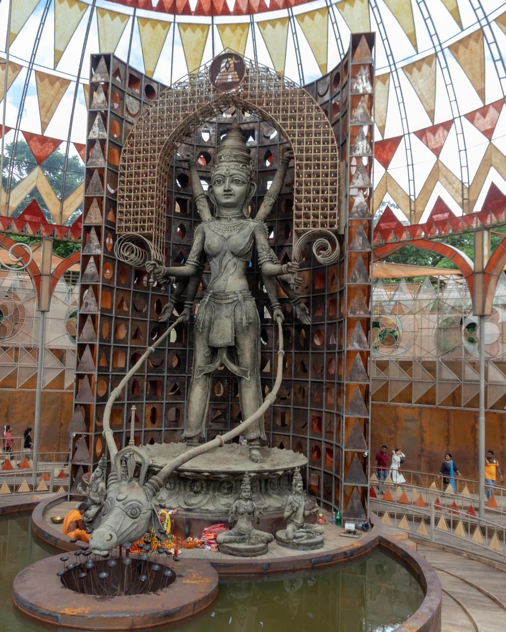 Durga’s travelogue : The carnival de Bengal