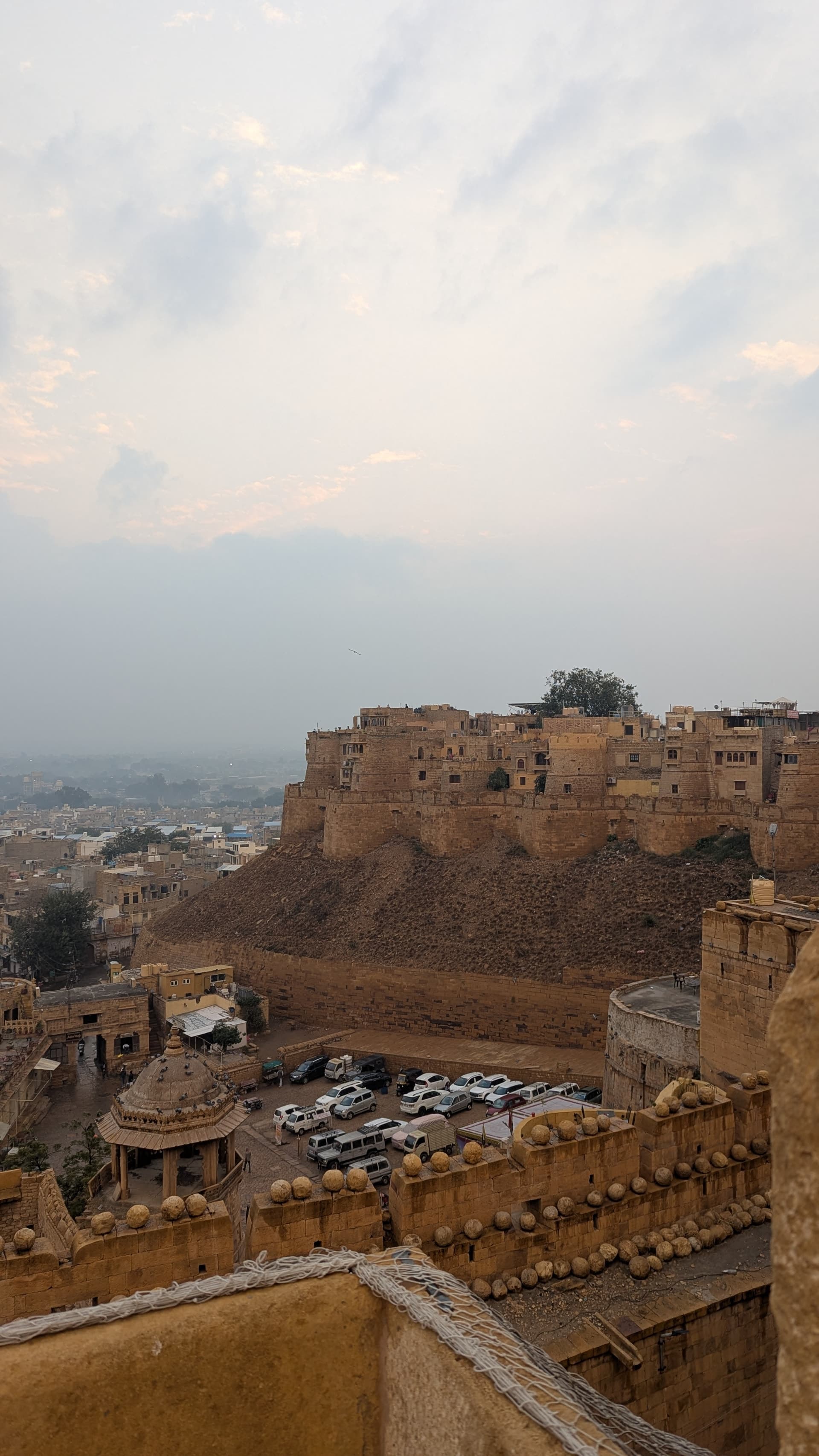 Google Pixel 7 — 7mm • ƒ/1.9 • 1/152 • ISO 40