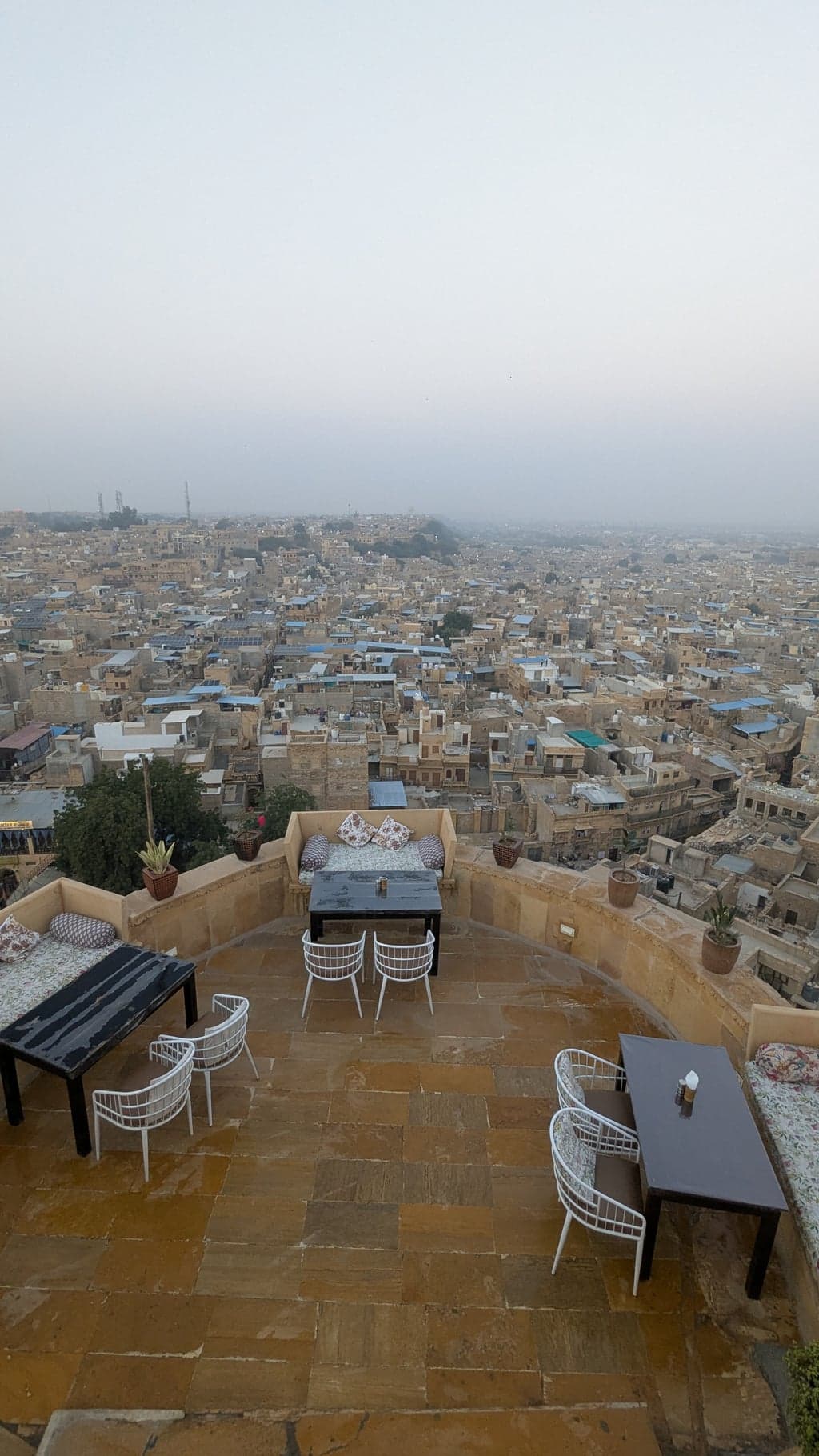 Google Pixel 7 — 2mm • ƒ/2.2 • 1/89 • ISO 138