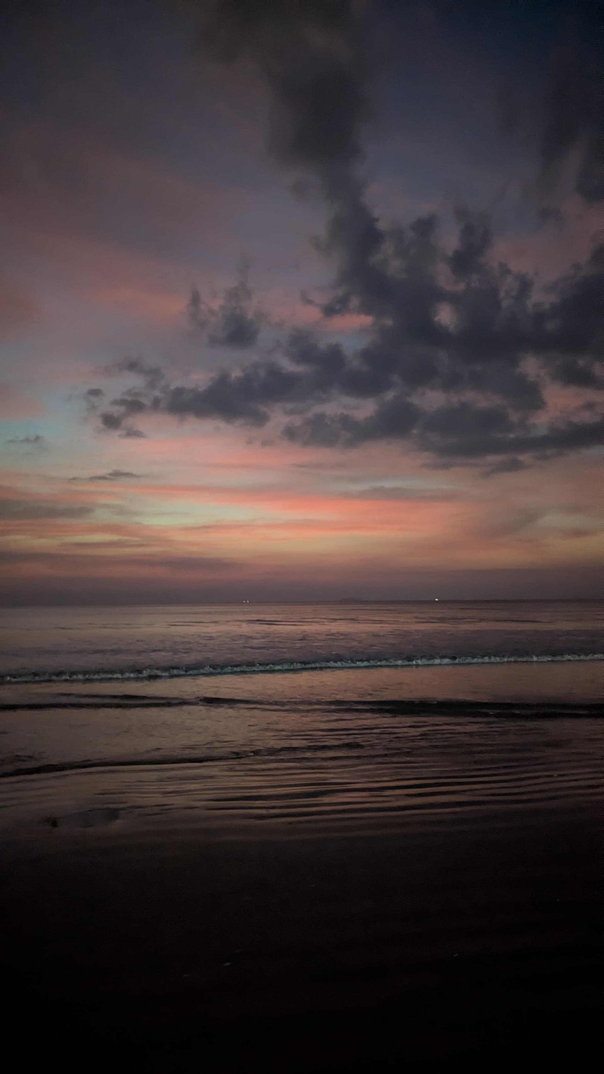 Google Pixel 7 — 7mm • ƒ/1.9 • 1/18 • ISO 4744