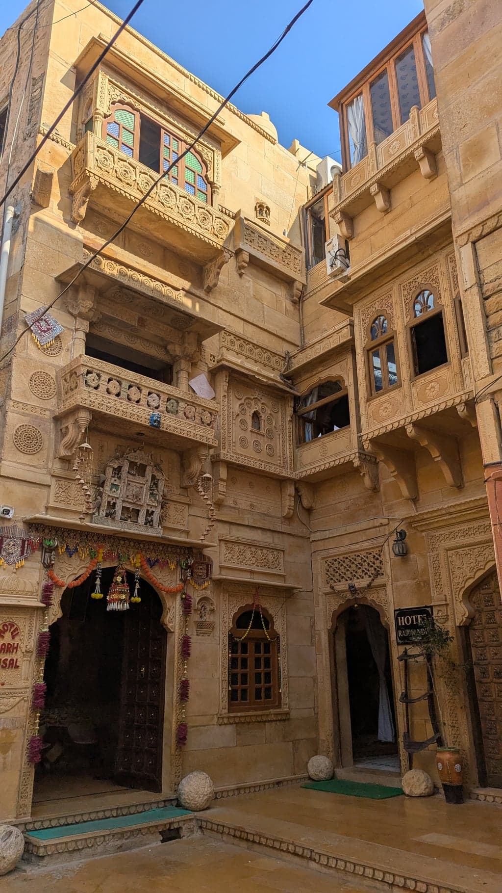 Google Pixel 7 — 7mm • ƒ/1.9 • 1/2262 • ISO 45