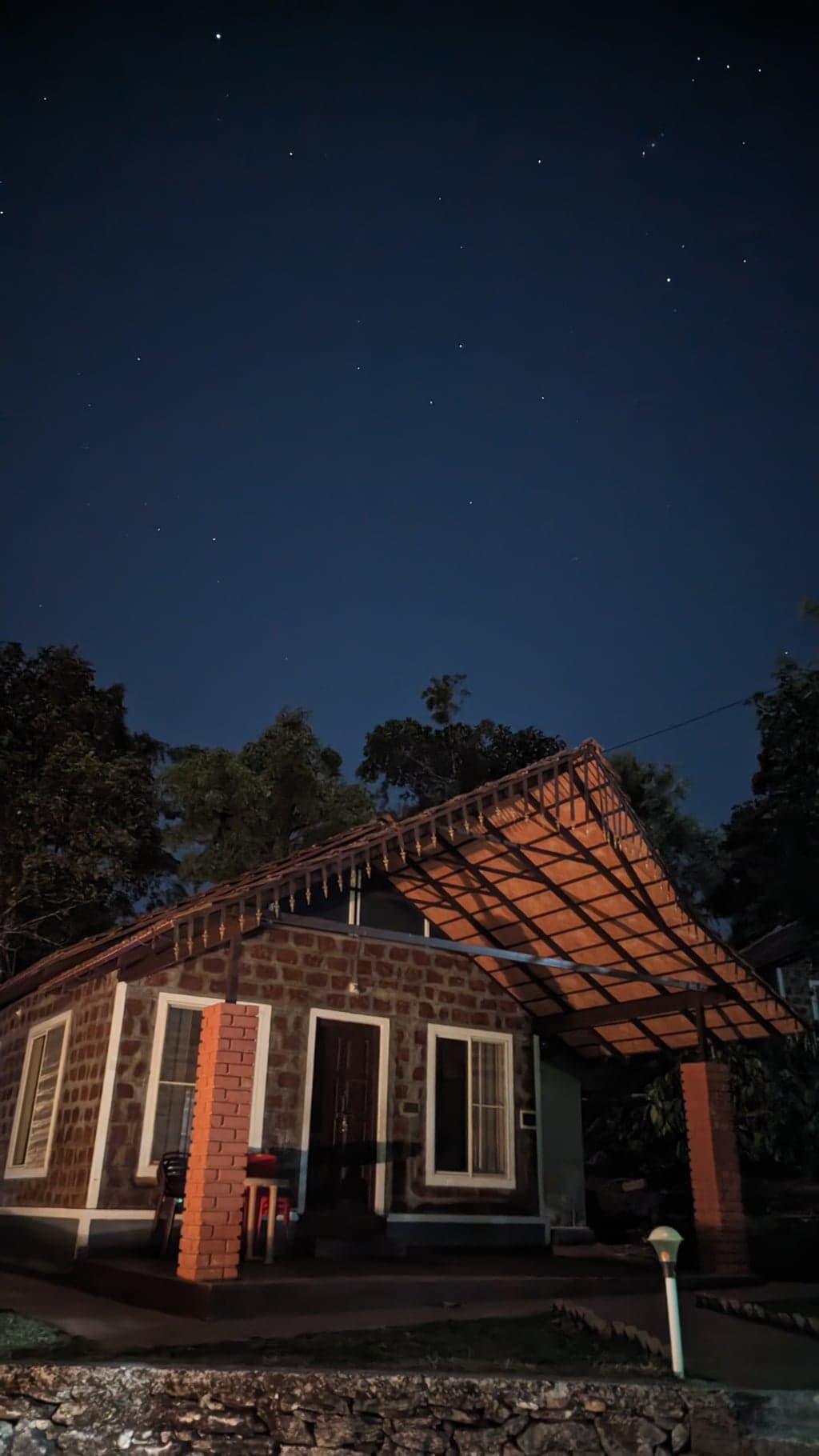 Google Pixel 7 — 7mm • ƒ/1.9 • 1/3 • ISO 12136